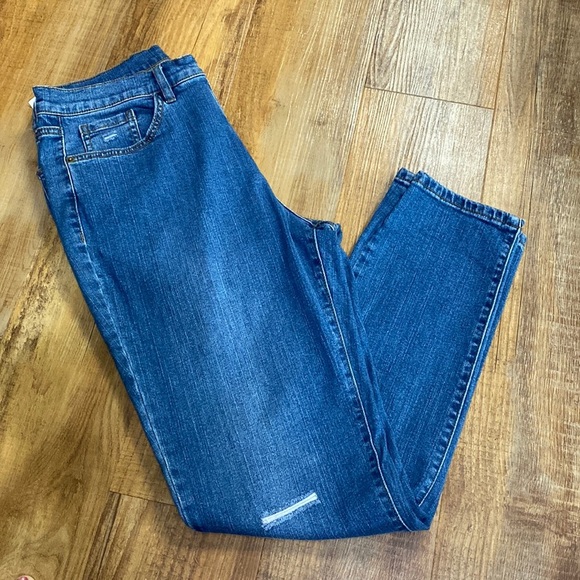 Studio by d & co distressed jeans size 12T - Picture 1 of 7